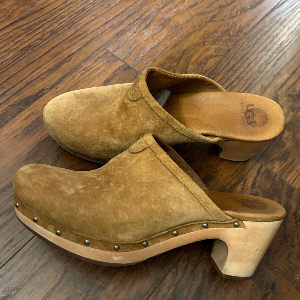 UGG Suede Clog 9